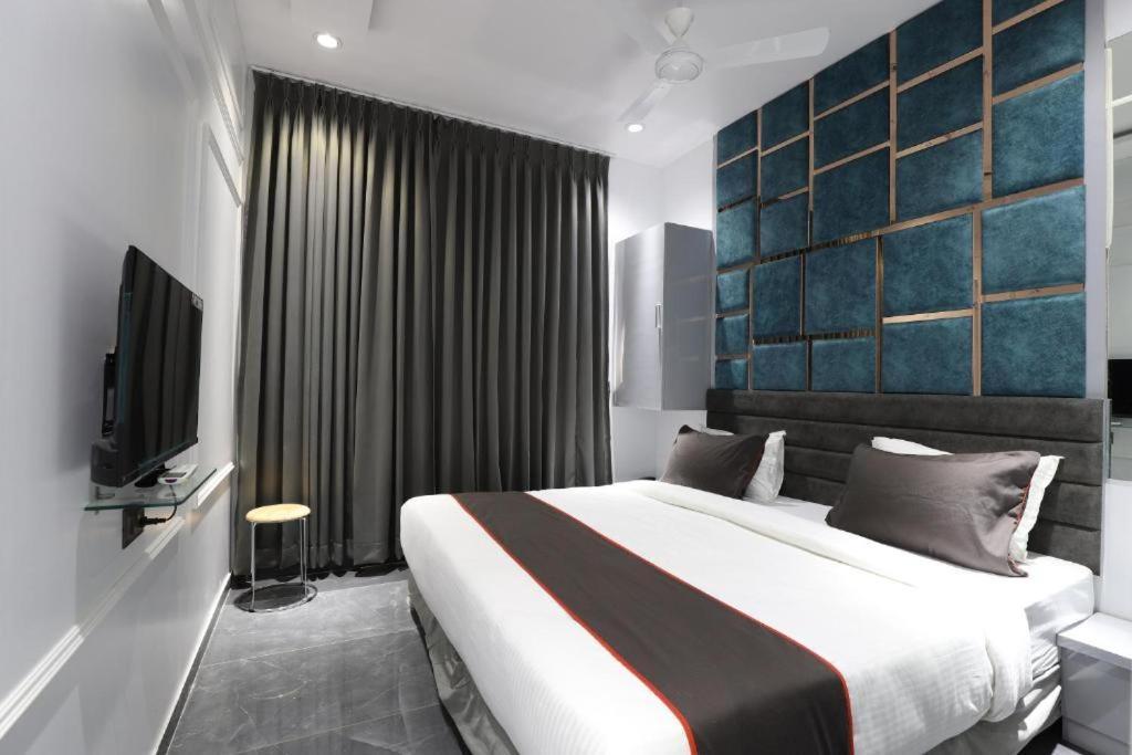 Hotel The Lowell Surat Eksteriør bilde